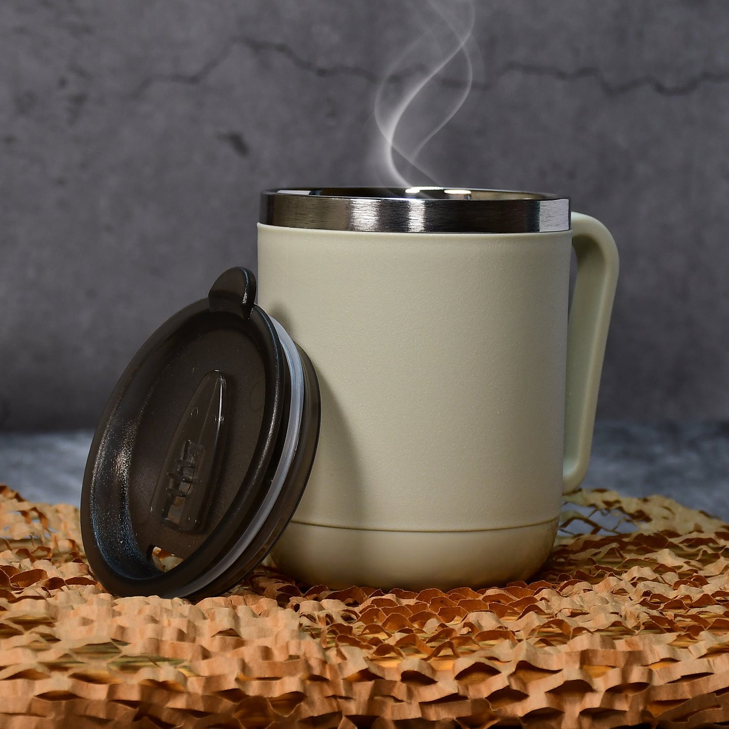 Ganesh Premium Stainless Steel Coffee Mug, 400ml – Heat-Resistant Lid