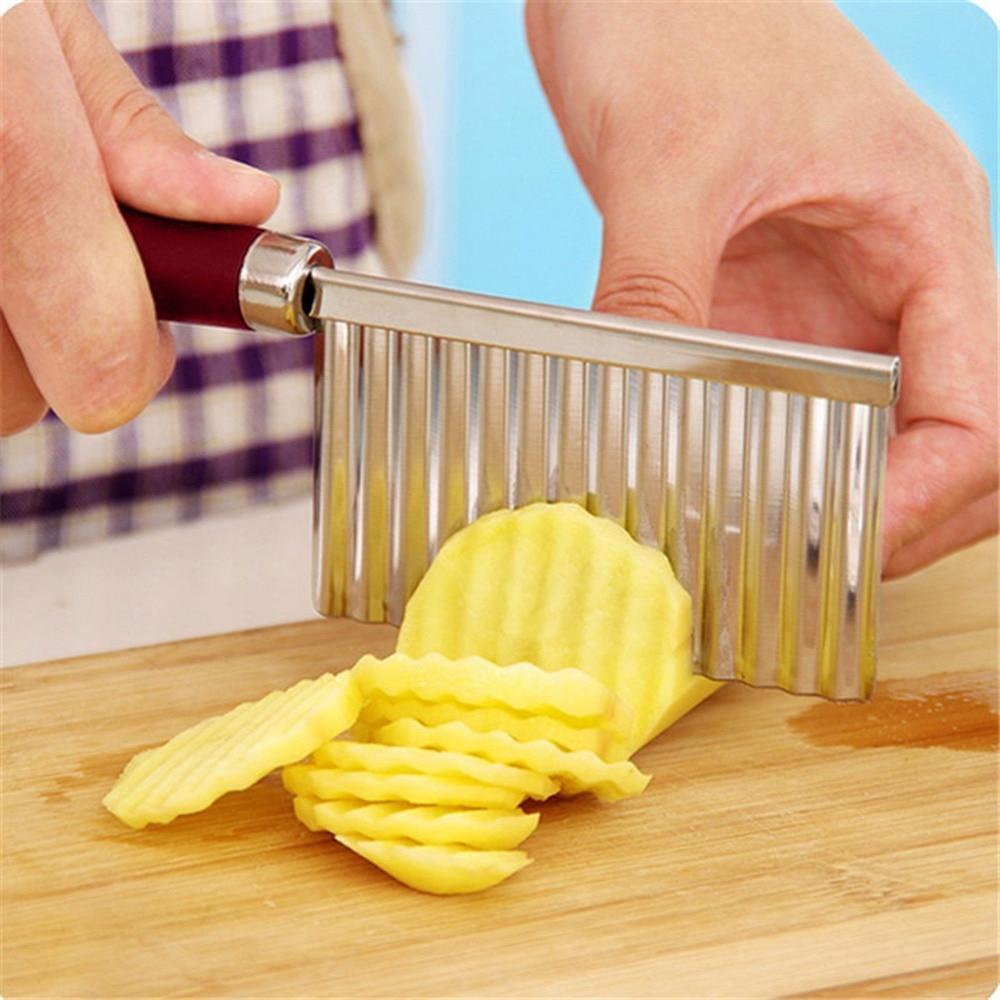 Stainless Steel Crinkle Cutter Knife – Wavy Blade for Veggies & Salad
