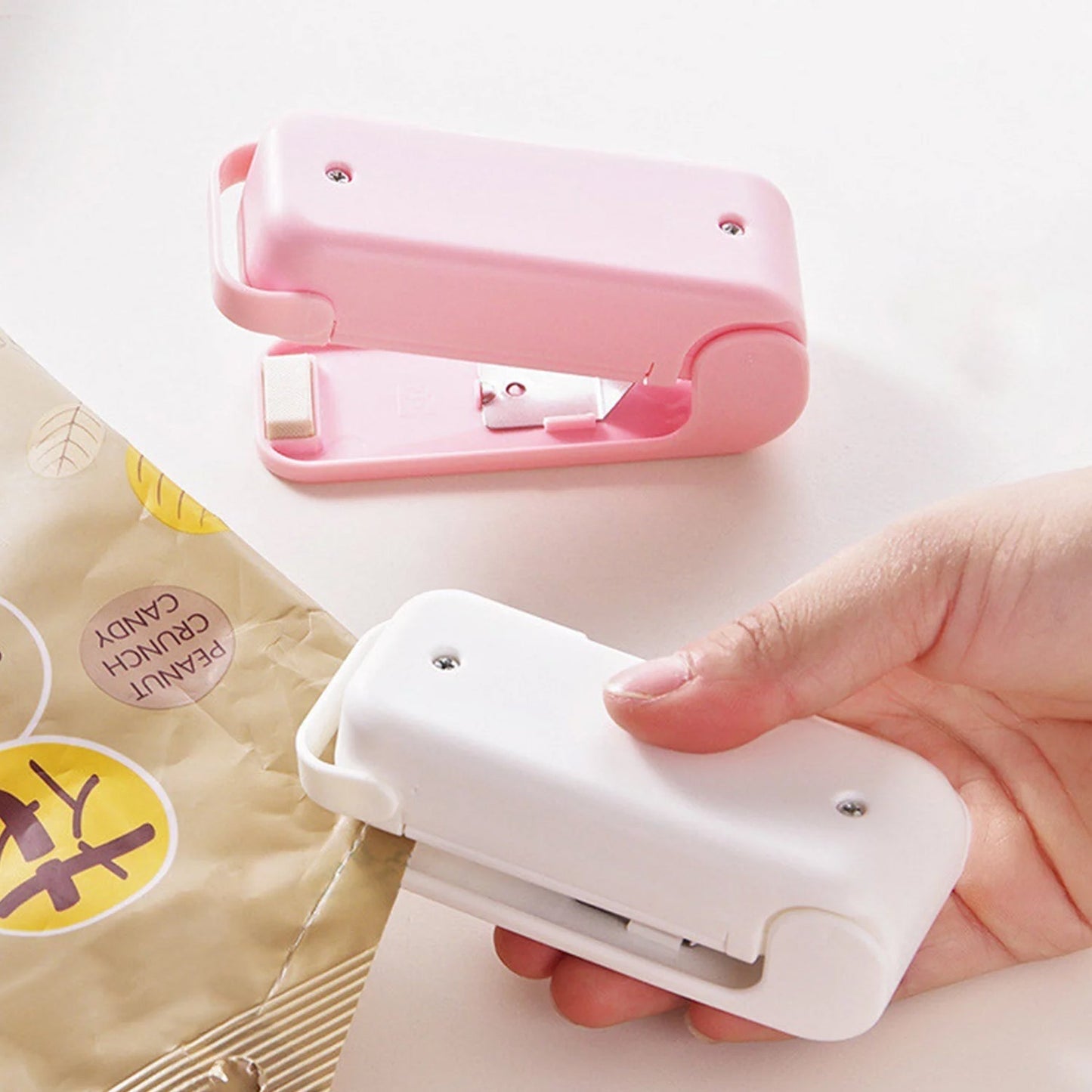 Portable Mini Handheld Heat Sealing Machine for Plastic Bags – Battery Operated (2 AA, Not Included)