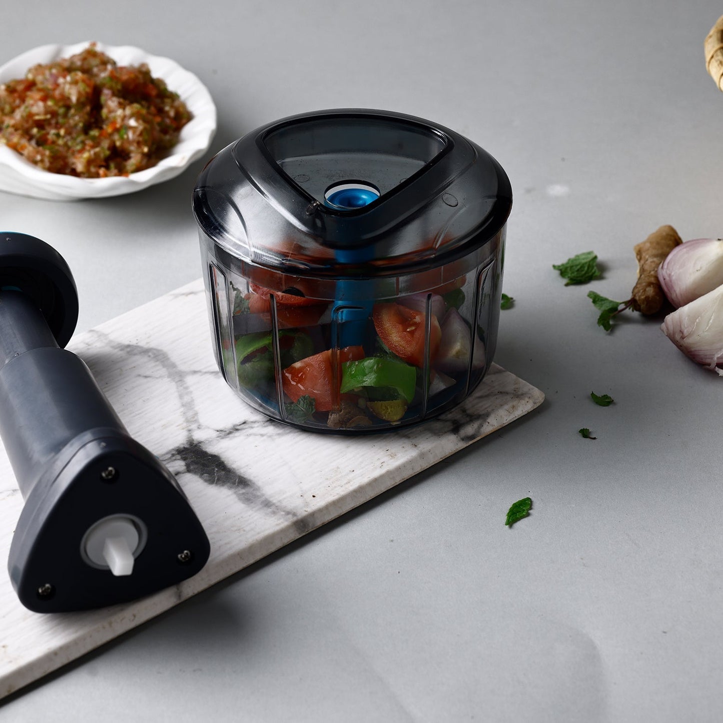 Ganesh Bingo Lock-Unlock Push Chopper, 725ml – Manual & Dishwasher Safe