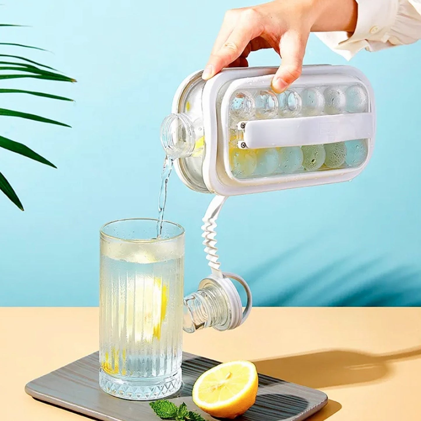 Foldable Ice Tray with Lid – 2-in-1 Ice Ball Maker & Bottle