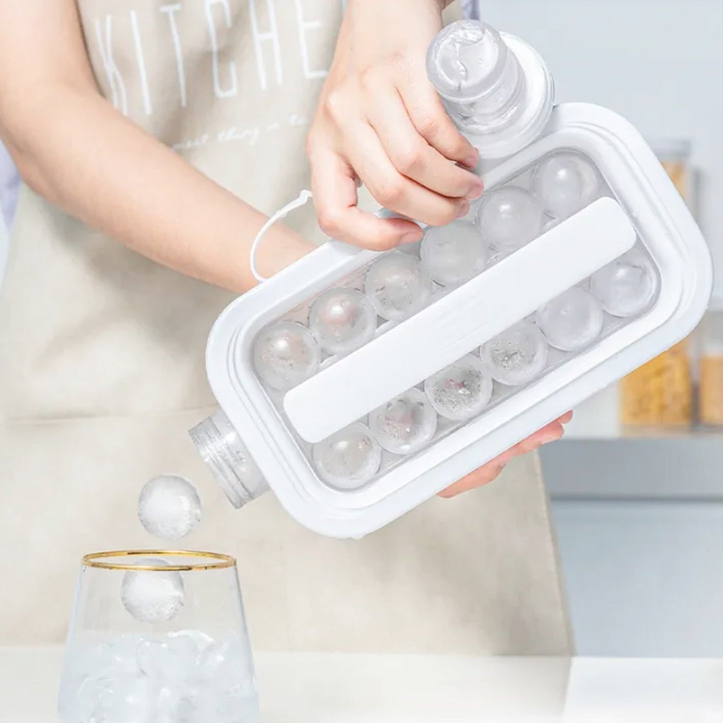 Foldable Ice Tray with Lid – 2-in-1 Ice Ball Maker & Bottle